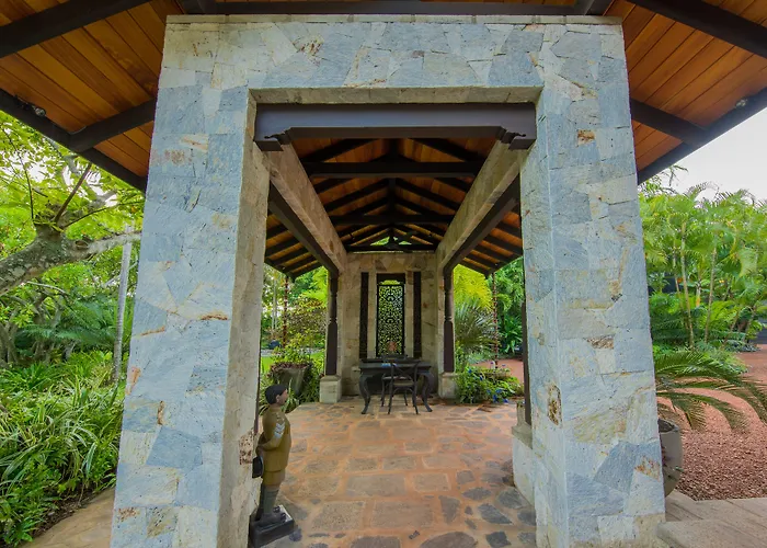 Sergeant House Boutique & Private BeachVilla